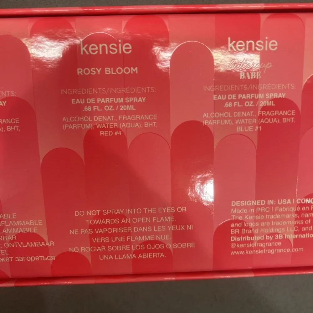 NEW Kensie by Kensie, 4 Piece Variety Fine Fragrance Coffret for Women